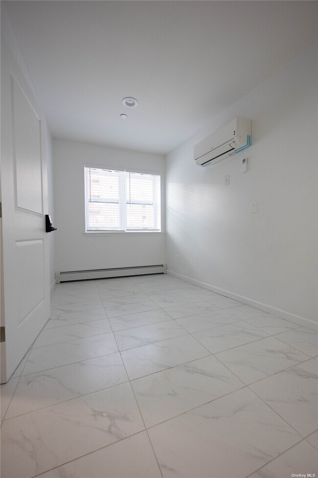 Foto del edificio - 3609 190th St