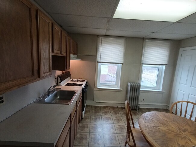 Building Photo - 5758 Frankford Ave