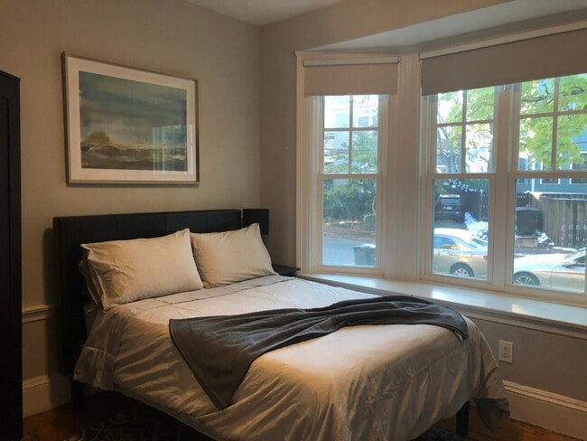 Building Photo - 50 Irving St