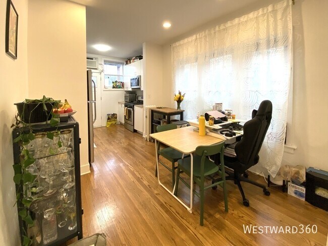 Foto del edificio - 4547 N Albany-1