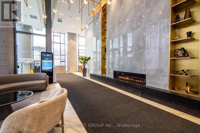 Building Photo - 5 Buttermill Ave.