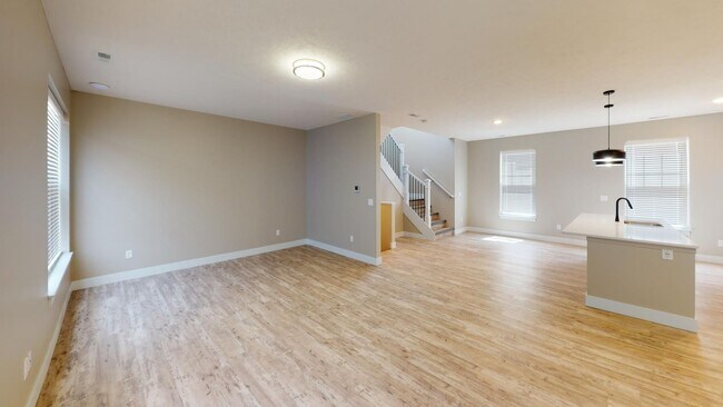 Building Photo - Spacious 3-Bed Carriage House in the Heart of Prairie District