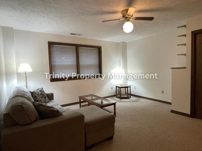 Foto del edificio - 1419 W Pike St