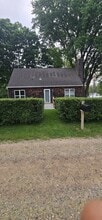 Building Photo - 28490 Van Blarcum Ave