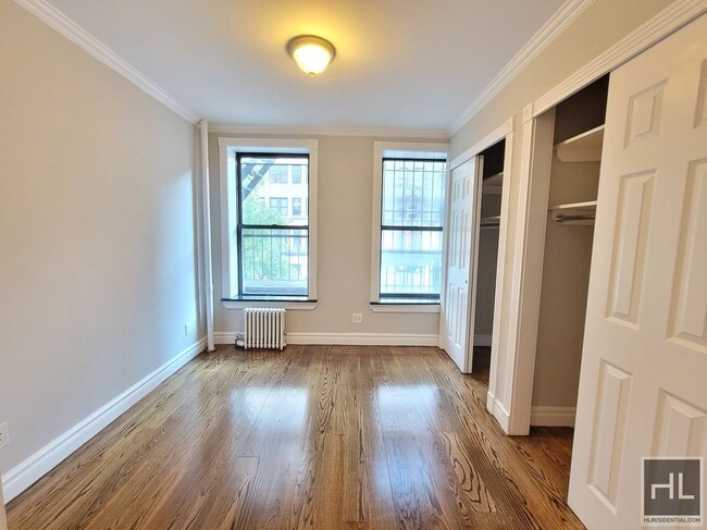 Building Photo - Renovated Gramercy 1-Bedroom with Natural ...