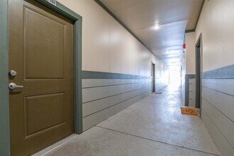 Building Photo - 2930 Plum Creek Ln