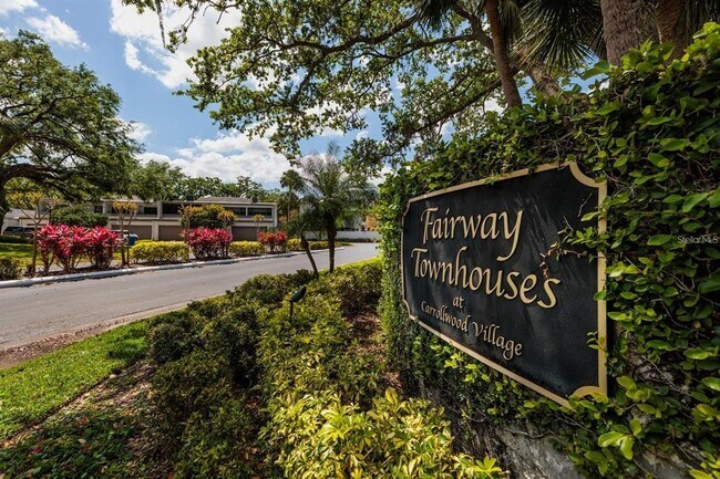 Foto del edificio - 4207 Fairway Run