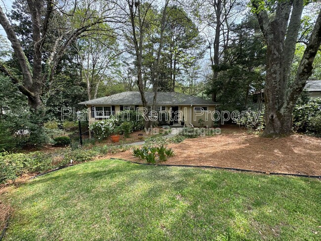 Building Photo - 383 Springdale Dr NE