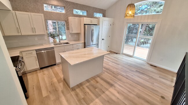 Building Photo - 10538 Tiger Chase