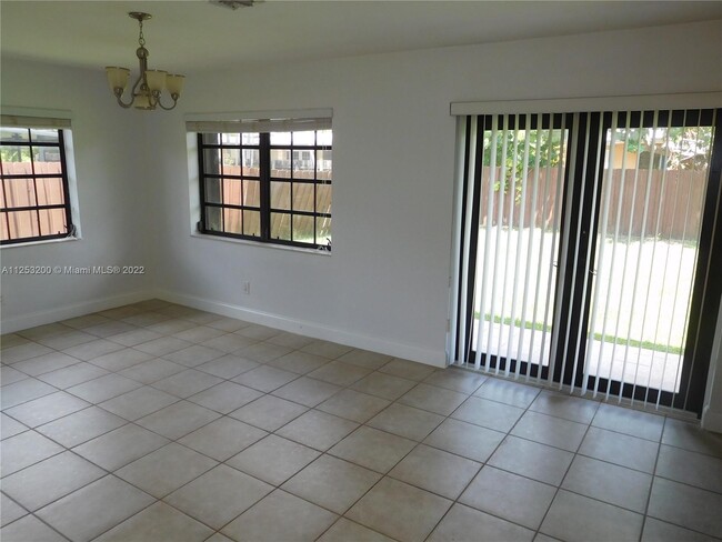 Building Photo - 9341 SW 53rd St