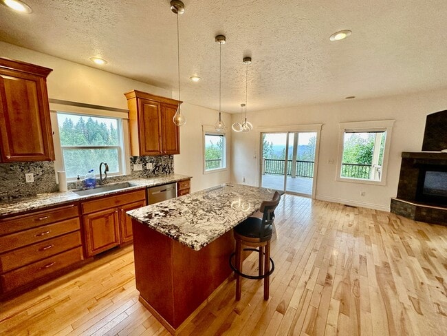 Building Photo - 4409 W Country Hls Ln