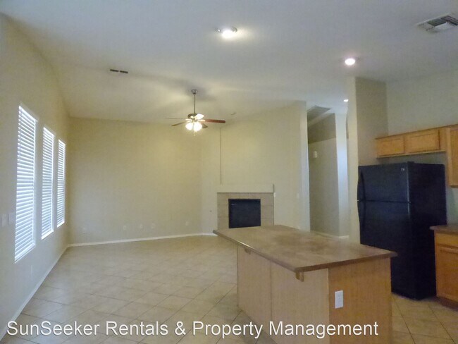 Building Photo - 3 br, 2 bath House - 2413 S 107th Dr