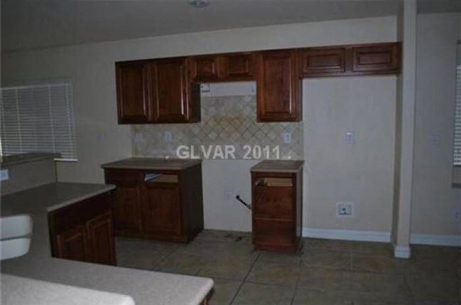 Building Photo - 6055 Camden Cove St