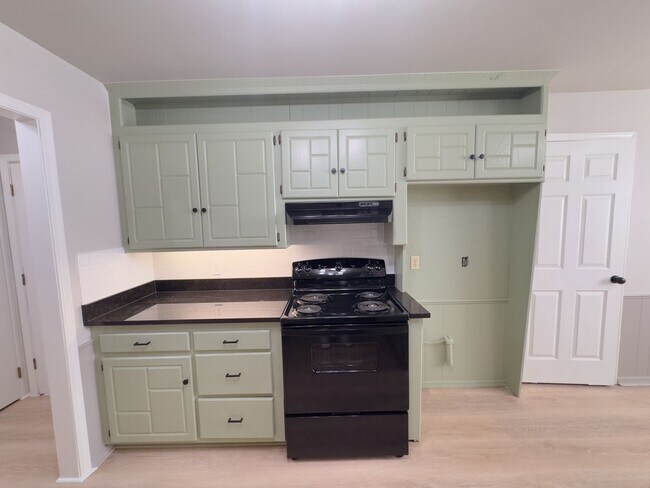 Foto del edificio - Updated 3-Bedroom, 2-Bathroom Duplex with ...