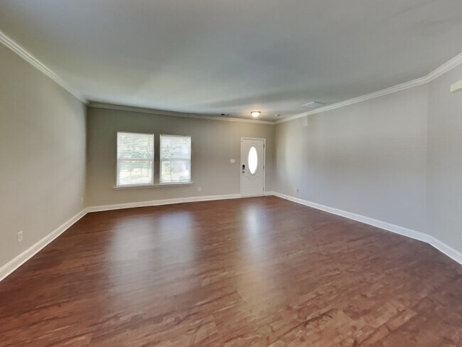 Foto del edificio - 1220 Jade Glen Dr