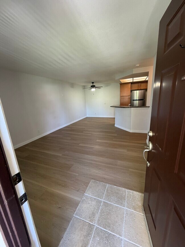 Foto del edificio - 12530 Carmel Creek Rd