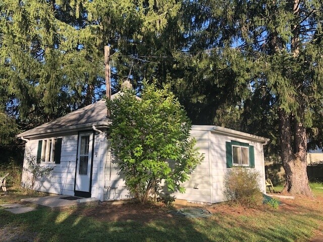 Building Photo - 26 Arneytown-Hornerstown Rd