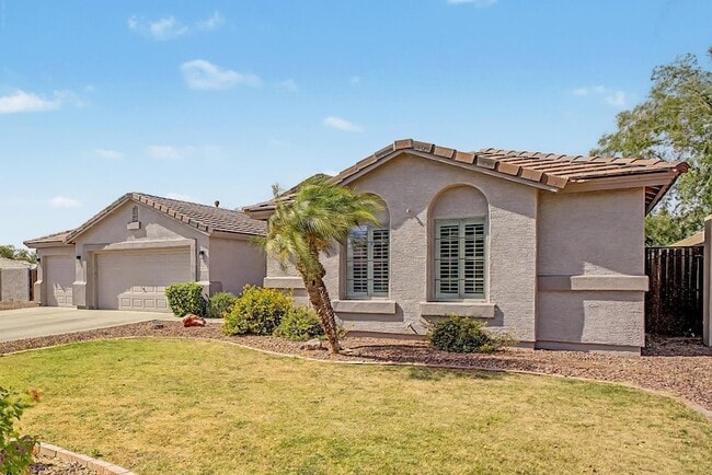 Building Photo - 8352 W San Juan Ave