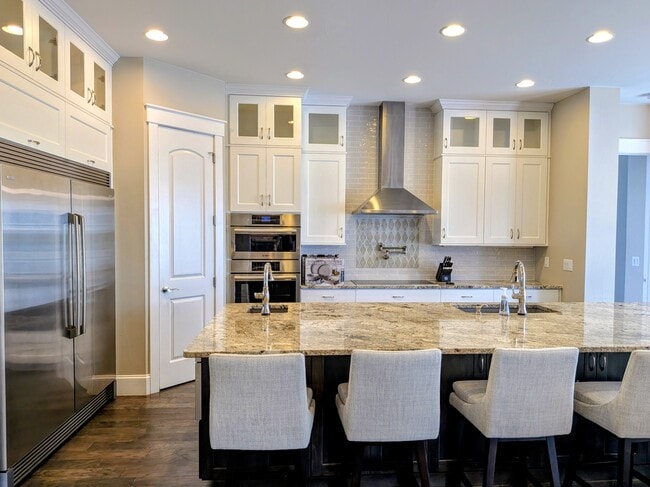 Building Photo - 6511 Crooked Stick Dr