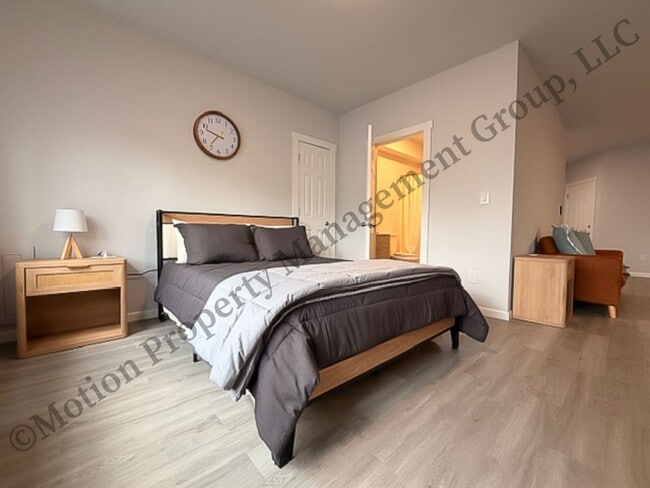 Building Photo - 6918 Northside Dr