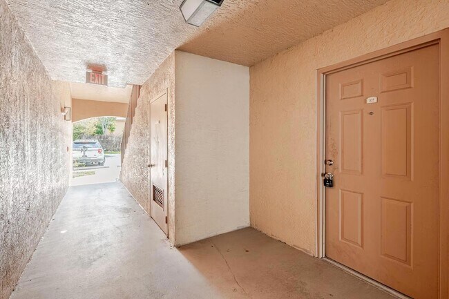Foto del edificio - 4041 San Marino Blvd