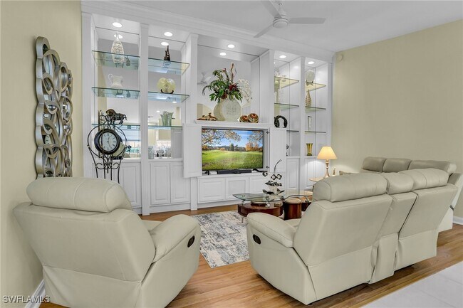 Building Photo - 14670 Ferrara Ct