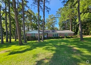 Building Photo - 175 Bluff View Dr