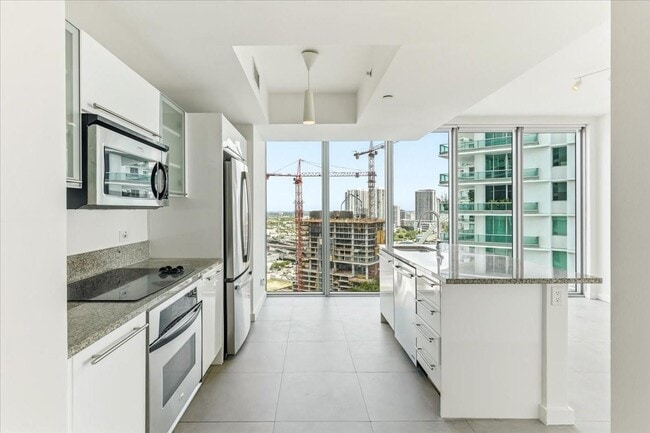 Building Photo - 888 Biscayne Blvd
