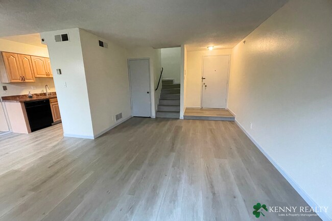 Foto del edificio - Updated 3 Bedroom Condo in South San Francisco