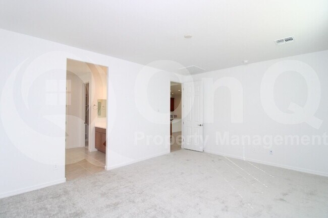 Foto del edificio - 15711 W Monroe St