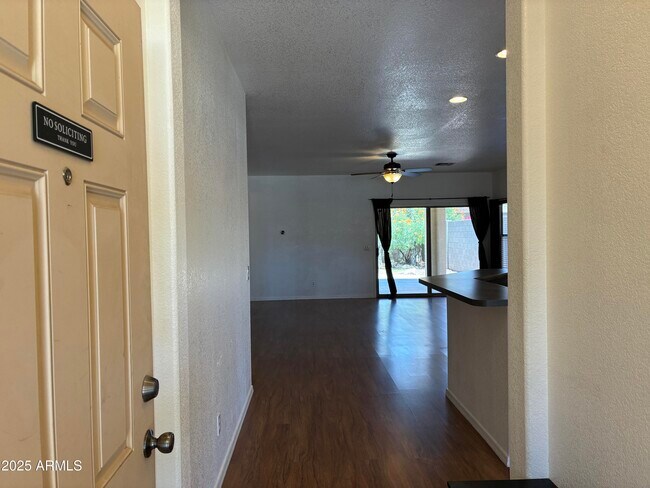 Foto del edificio - 12542 W Honeysuckle St