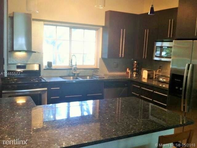 Building Photo - 3 br, 2 bath House - 1160 NE 91st Ter # B