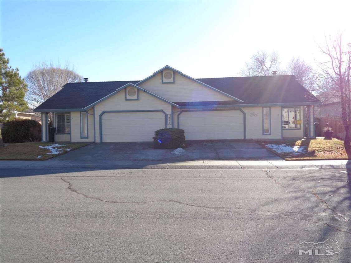 Building Photo - 1283 Dora Dr