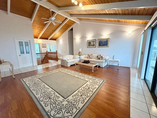 Foto del edificio - Stunning Ocean View 4/4 Home in Highly Desirable Neighborhood
