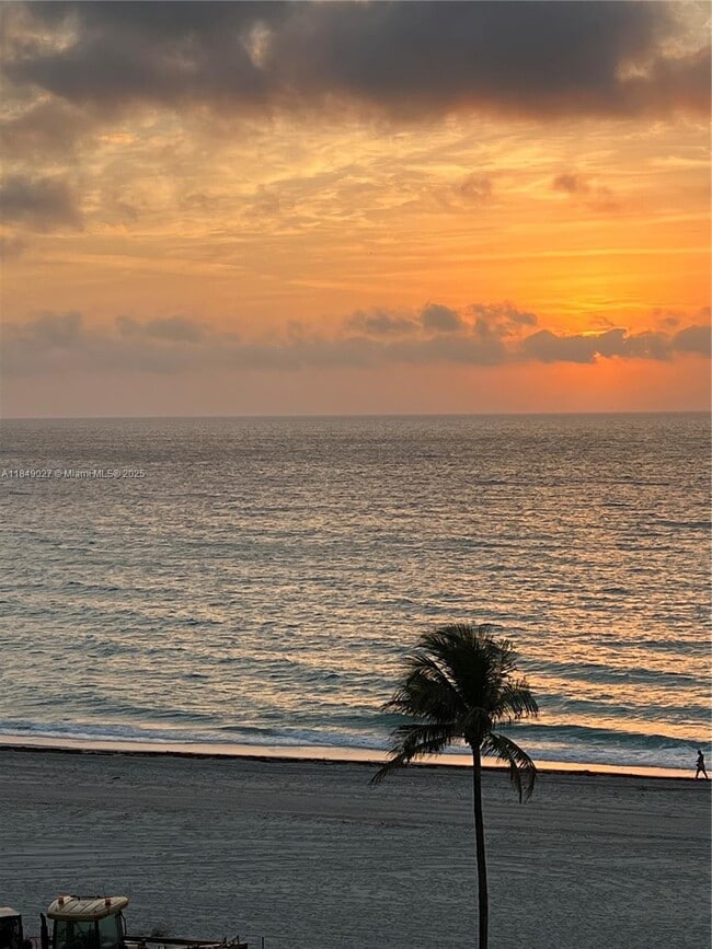 Building Photo - 2501 S Ocean Dr