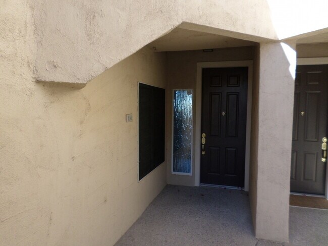 Foto del edificio - 8245 E Bell Rd