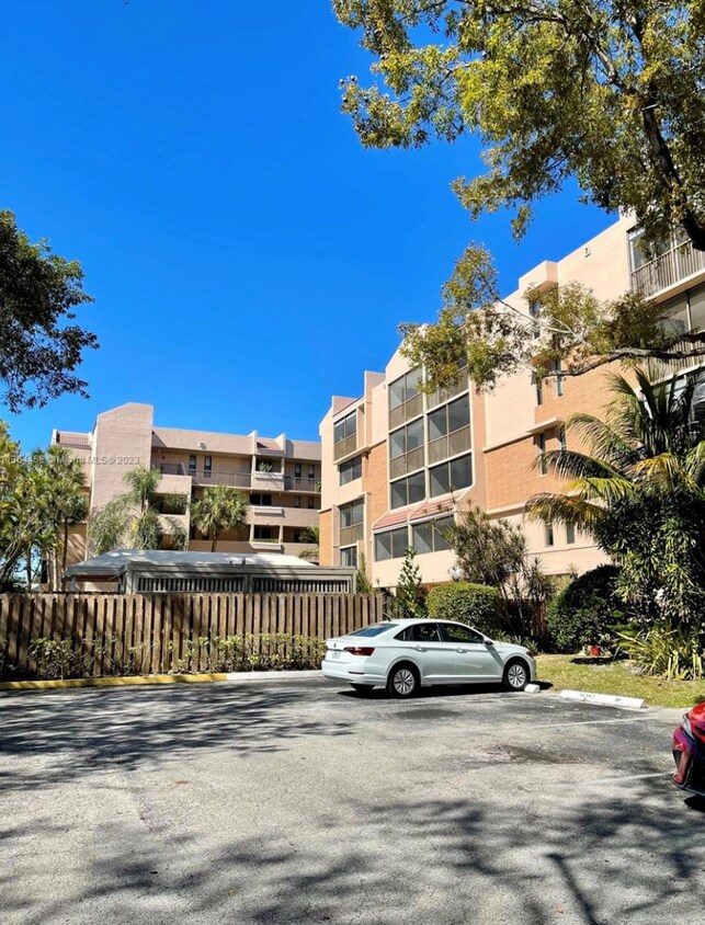 6800 Cypress Rd Unit 408, Plantation, FL 33317 Condo for Rent in Plantation, FL