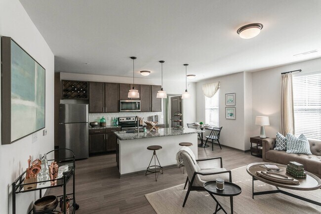 Foto del edificio - Village at Westland Cove Apartments