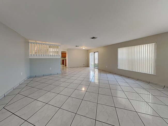 Building Photo - 7952 NW 187th Ter