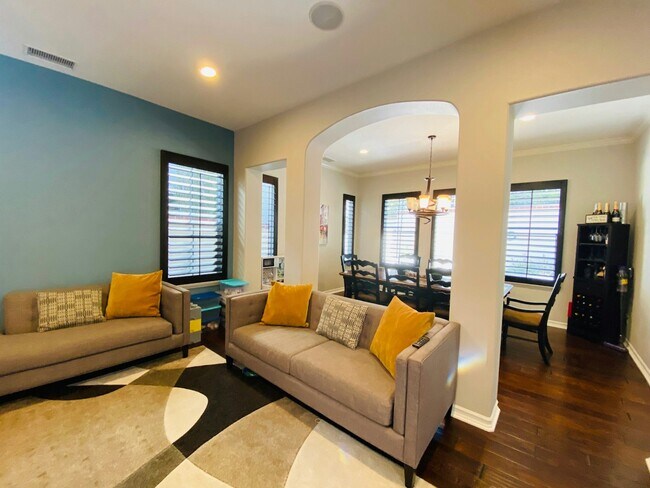 Foto del edificio - 2582 Tea Leaf Lane