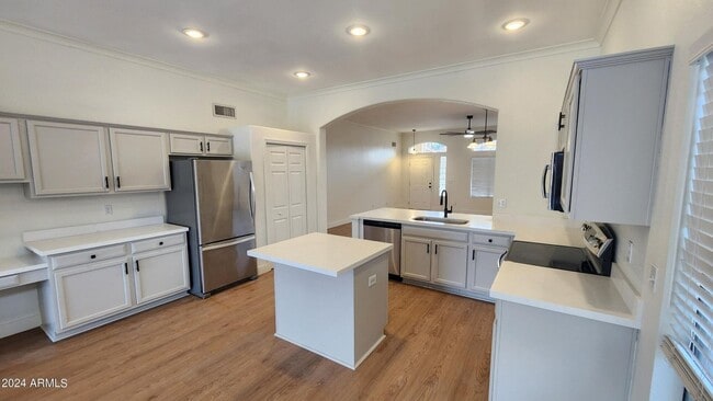 Foto del edificio - 2050 W Boulder Ct