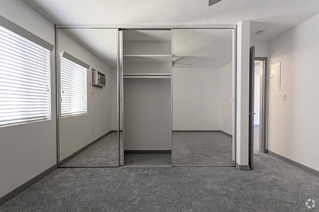 1BR, 1BA - 735 SF - The Parsons