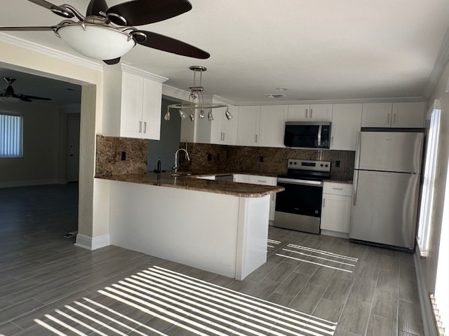 Foto del edificio - 6415 Bethany Ave
