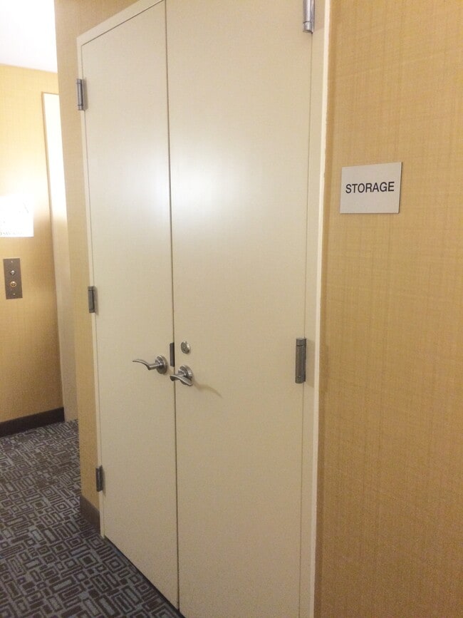 Storage next to apt including shelf, no additional charge - 20 West Street