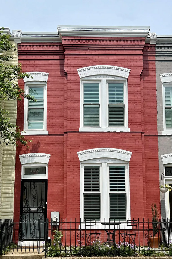 Primary Photo - 1344 Emerald St NE