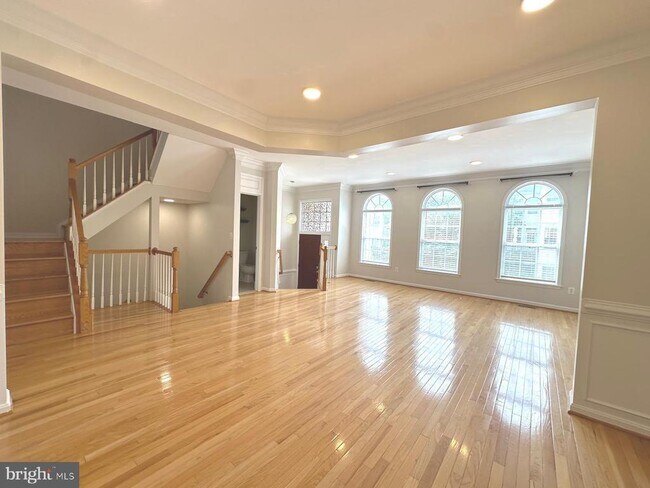 Foto del edificio - 44272 Silkworth Terrace