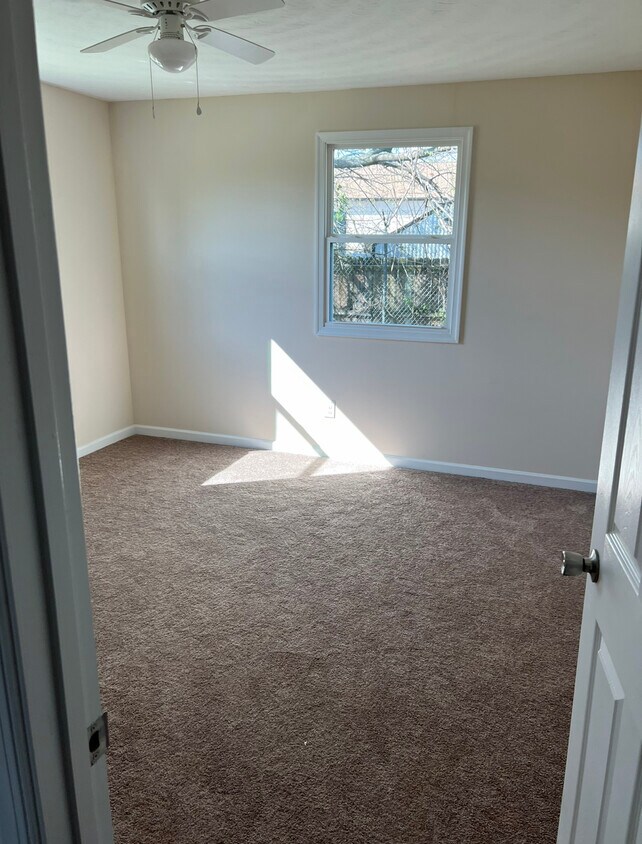 Foto del edificio - 2 Rip Rap Rd