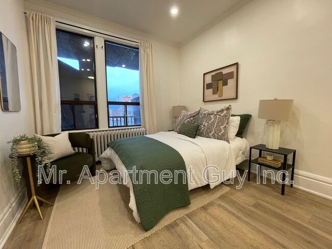 Building Photo - 44 Victoria Ave S