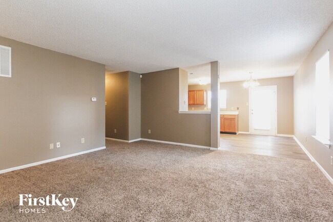 Foto del edificio - 1861 Southernwood Ln