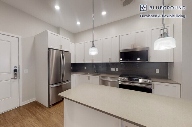 Foto del edificio - 332 Halstead Ave